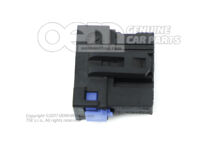 Puzdro s plochými kontaktmi s blokovaním kontaktu