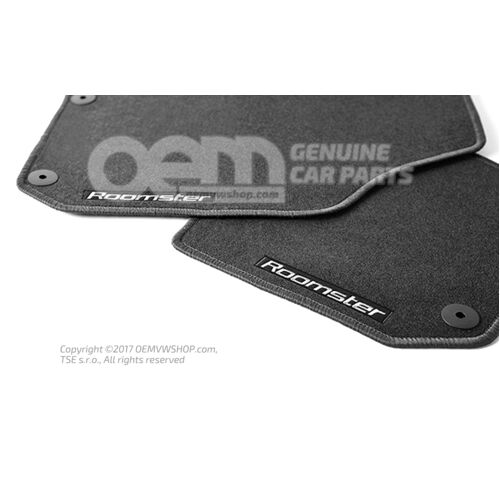 1 súprava rohoží (textil)