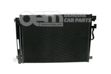 Kondenzátor klimatizácie s nádržkou na kvapalinu 5WA816411D