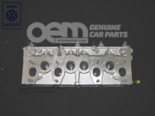 Hlava valcov s ventilmi a vačkovým hriadeľom (2)