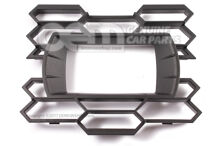 Ozdobte saténovo čiernu Škodu Octavia 5E