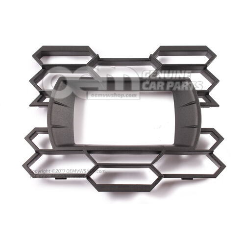 Ozdobte saténovo čiernu Škodu Octavia 5E