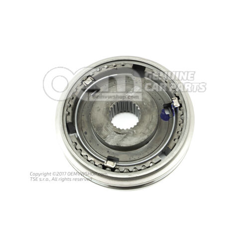 Synchronizačný prvok s posuvnou objímkou