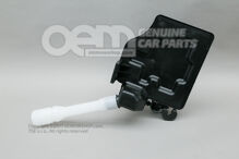 Nádržka na umývaciu vodu (2)