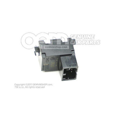 LED svetlo 8W0919390A