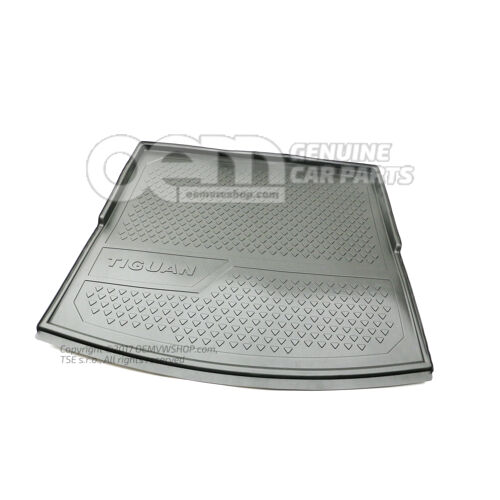 Vanička batožinového priestoru